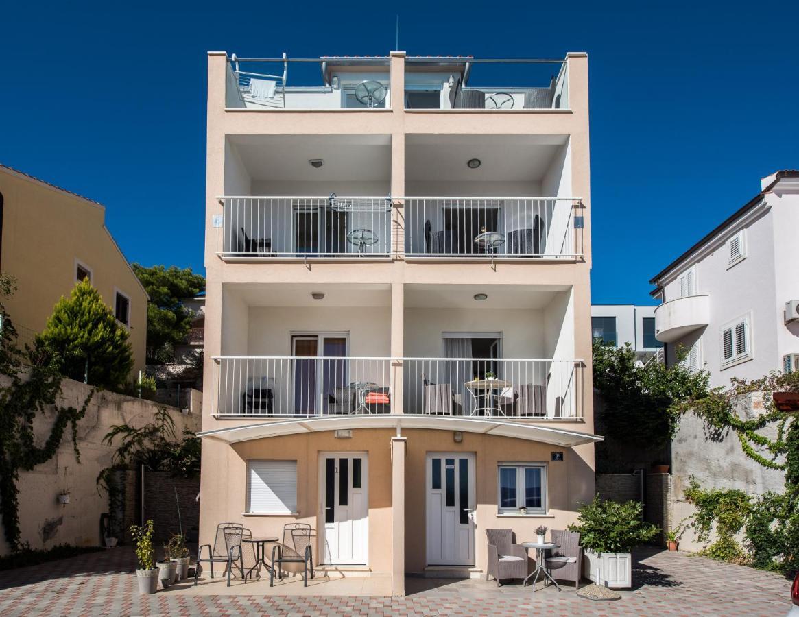 Apartments Amneris Trogir Exterior foto